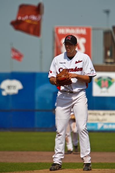 Luke Sommer pitcher van