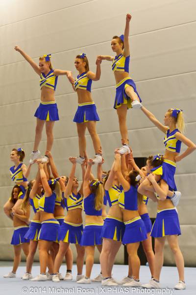 Optreden tijdens de 1e voorronde DCA NK Cheerleading gehouden in de Sportstad op 2 February 2014 in Heerenveen.