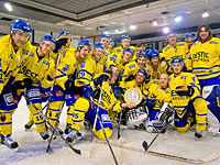 Trappers winnen 1e Ron Berteling-schaal - © Michael Rosa